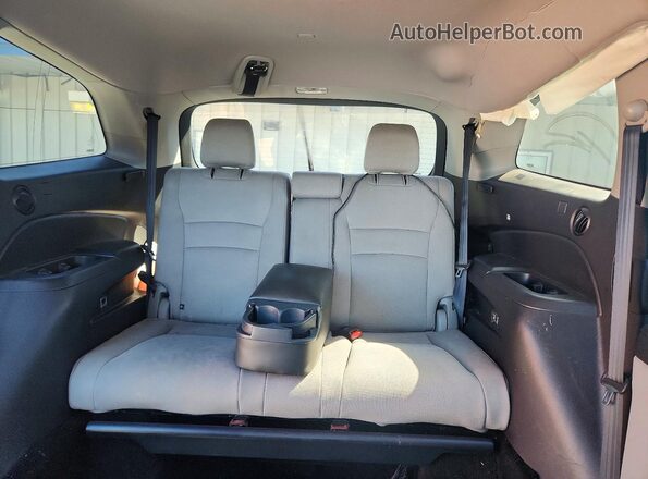 5FNYF5H34JB021207 2018 HONDA PILOT Blue Rear seats view