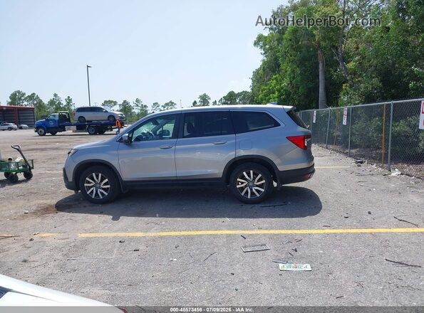 5FNYF5H3XKB042077 2019 HONDA PILOT Silver Սալոնի 360 աստիճան տեսք