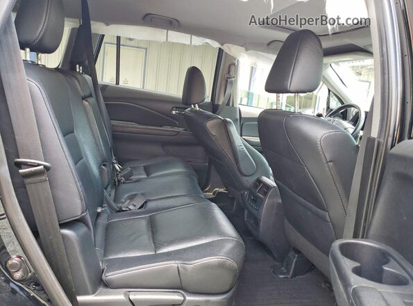 5FNYF5H50JB016412 2018 HONDA PILOT Black Rear interior view
