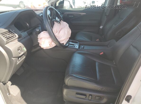 5FNYF5H51LB007057 2020 HONDA PILOT White Вид салону спереду