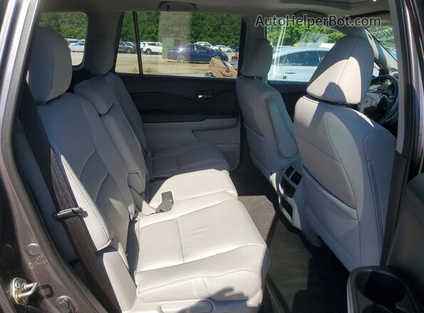 5FNYF5H52HB011920 2017 HONDA PILOT Gray Rear interior view