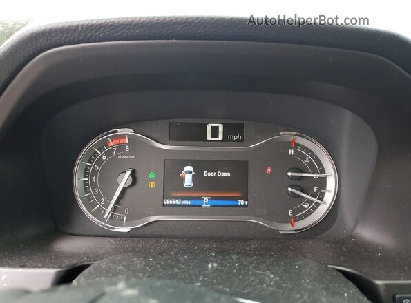5FNYF5H52JB024236 2018 HONDA PILOT White Widok zestawu wskaźników