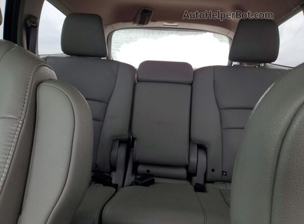 5FNYF5H52KB003131 2019 HONDA PILOT Blue Widok tylnych siedzeń