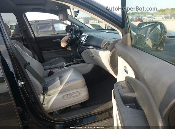 5FNYF5H56JB005141 2018 HONDA PILOT Black Front interior view