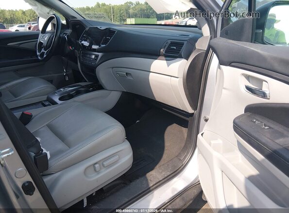 5FNYF5H56MB037995 2021 HONDA PILOT Silver Widok wnętrza z przodu