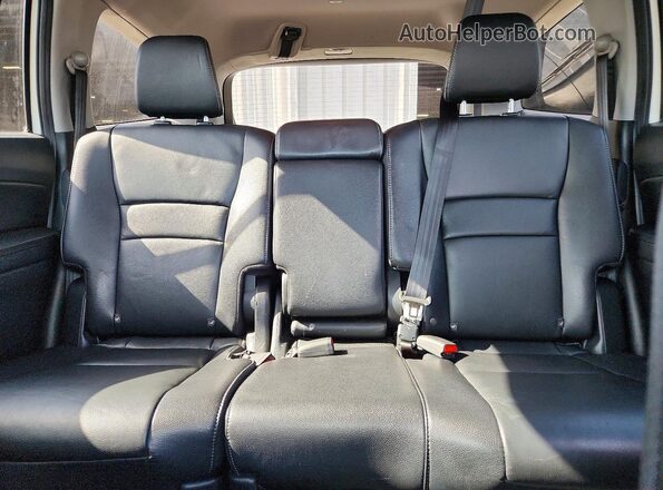 5FNYF5H58HB025644 2017 HONDA PILOT White Rear seats view