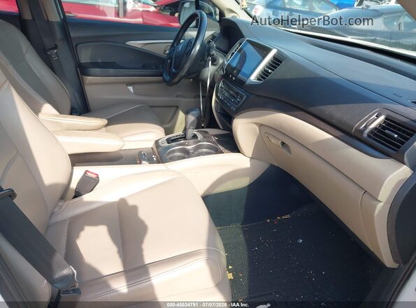 5FNYF5H58JB014598 2018 HONDA PILOT White Widok wnętrza z przodu