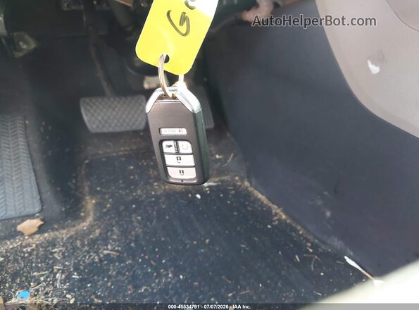 5FNYF5H58JB014598 2018 HONDA PILOT White Widok deski rozdzielczej
