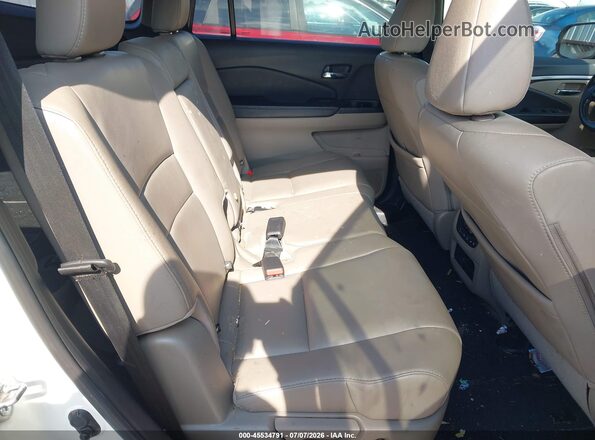 5FNYF5H58JB014598 2018 HONDA PILOT White Widok naklejki z numerem VIN