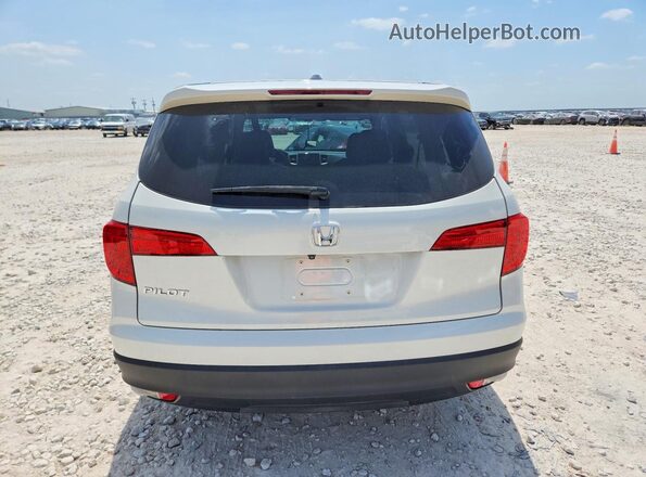 5FNYF5H58JB017257 2018 HONDA PILOT White Rear view