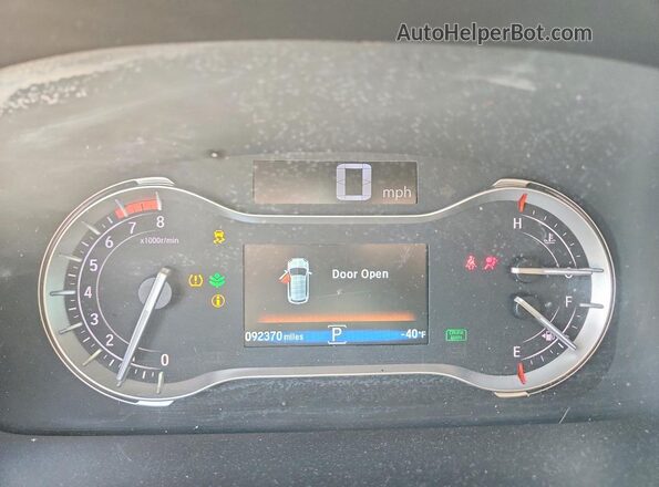 5FNYF5H58JB017257 2018 HONDA PILOT White Instrument cluster view