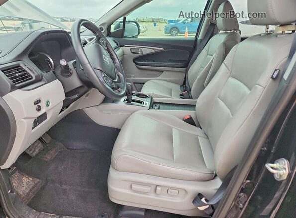 5FNYF5H61HB013750 2017 HONDA PILOT Black Vista interior delantera