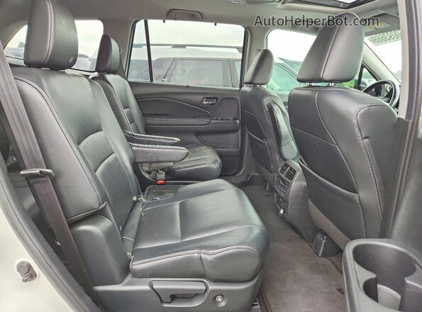 5FNYF5H61KB019877 2019 HONDA PILOT White Vista interior trasera
