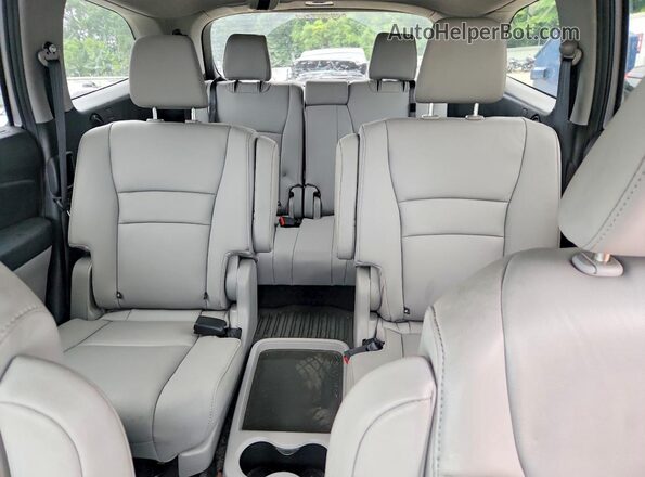 5FNYF5H63MB017678 2021 HONDA PILOT Silver Widok tylnych siedzeń