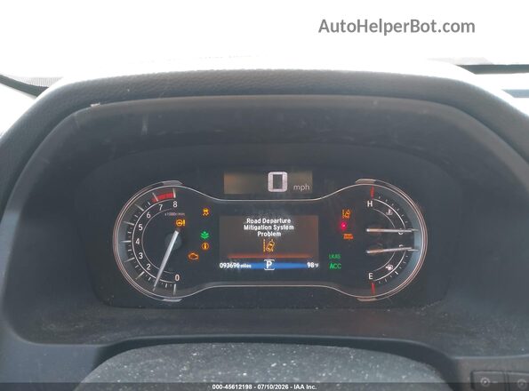 5FNYF5H64HB013354 2017 HONDA PILOT White Vista de los asientos traseros