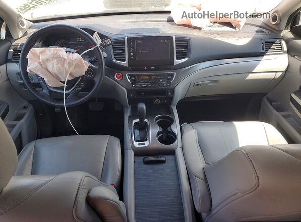 5FNYF5H6XJB005457 2018 HONDA PILOT Blue Dashboard view