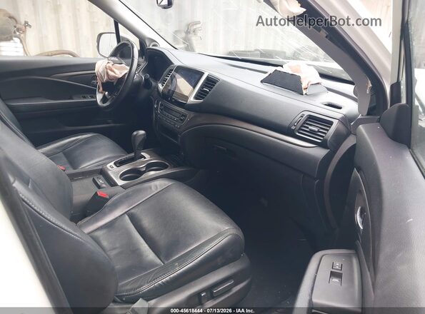5FNYF5H76HB009864 2017 HONDA PILOT White Vista interior delantera