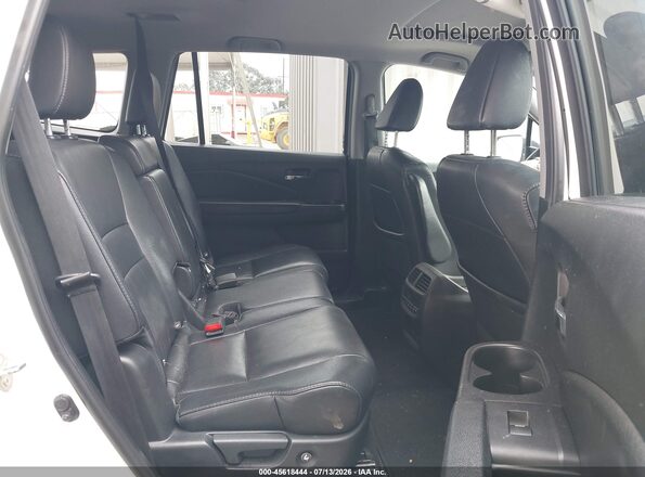 5FNYF5H76HB009864 2017 HONDA PILOT White Vista de la etiqueta del VIN