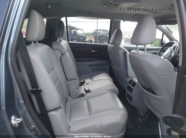 5FNYF5H80JB010863 2018 HONDA PILOT Blue VIN կոդի պիտակի տեսք