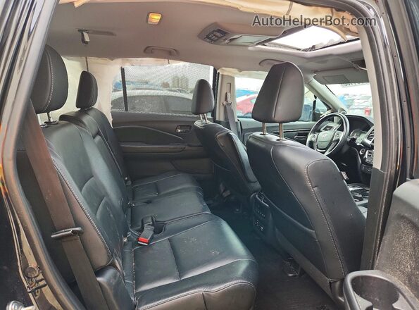 5FNYF5H90JB009558 2018 HONDA PILOT Black Rear interior view
