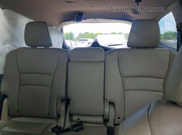 5FNYF5H90LB026007 2020 HONDA PILOT White Vista de los asientos traseros