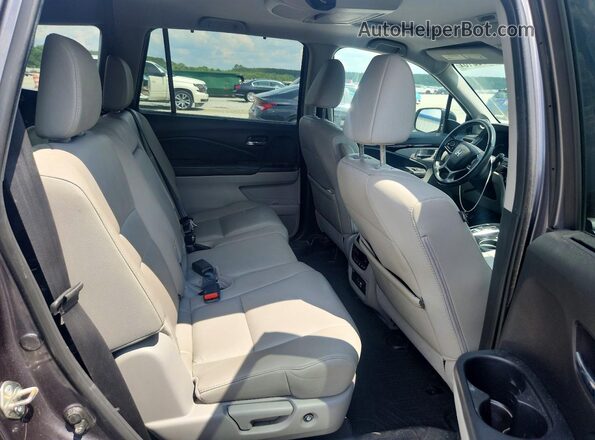 5FNYF5H91KB022658 2019 HONDA PILOT Gray Rear seats view