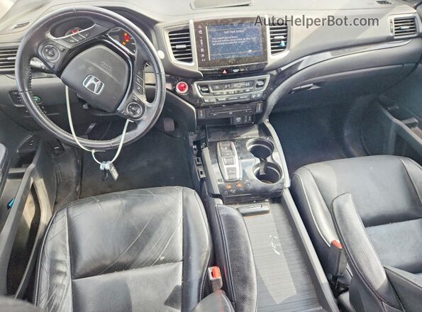 5FNYF5H92JB003048 2018 HONDA PILOT Черный Вид панели приборов