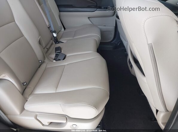 5FNYF5H99HB014929 2017 HONDA PILOT White VIN კოდის სტიკერის ხედი