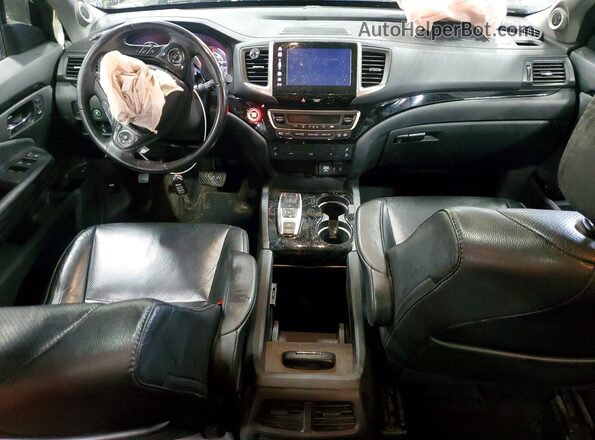 5FNYF6H00HB032355 2017 HONDA PILOT White Dashboard view