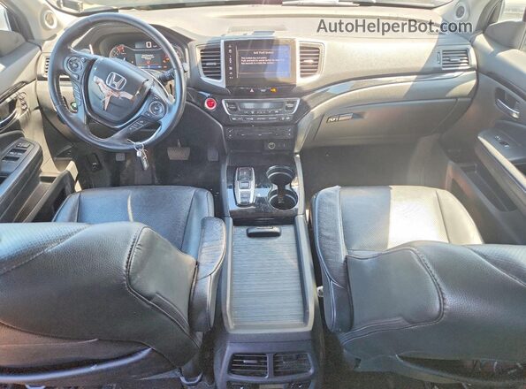 5FNYF6H02HB097062 2017 HONDA PILOT Black Vista del salpicadero