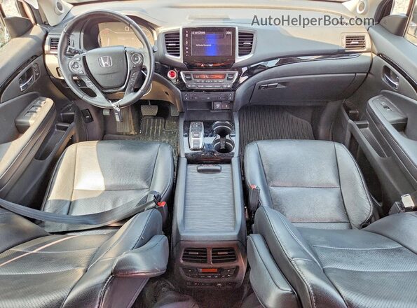 5FNYF6H03JB044411 2018 HONDA PILOT White Dashboard view