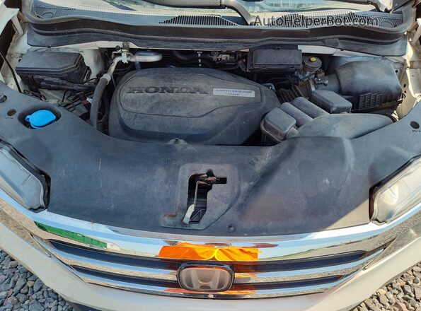 5FNYF6H03JB044411 2018 HONDA PILOT White Rear interior view