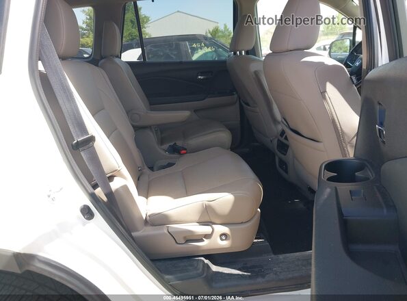 5FNYF6H03KB001804 2019 HONDA PILOT White VIN sticker view