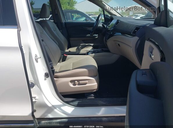 5FNYF6H03KB001804 2019 HONDA PILOT White Front interior view
