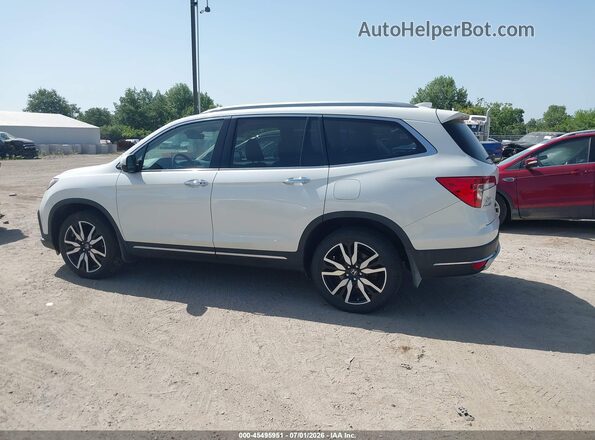 5FNYF6H03KB001804 2019 HONDA PILOT White 360 interior view