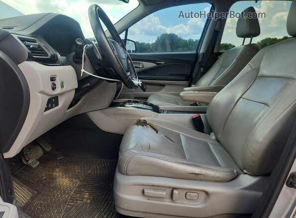 5FNYF6H04GB074784 2016 HONDA PILOT Gray Vista interior delantera