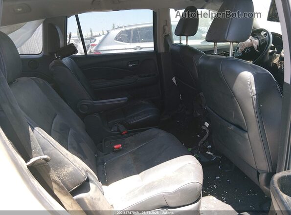 5FNYF6H06JB003027 2018 HONDA PILOT White Vista de la etiqueta del VIN