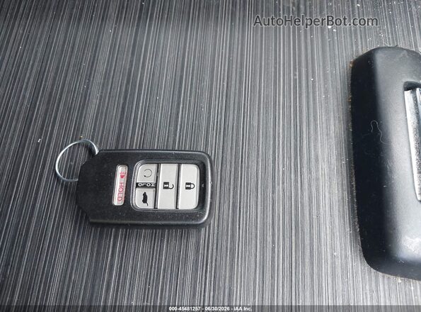 5FNYF6H08HB100305 2017 HONDA PILOT Черный Вид панели приборов