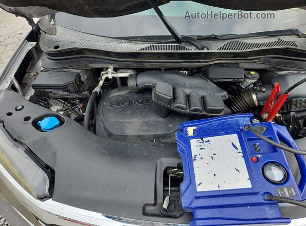 5FNYF6H09HB069114 2017 HONDA PILOT Silver Vista del compartimento del motor