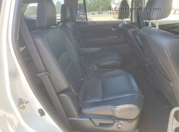 5FNYF6H09KB047234 2019 HONDA PILOT White Вид задньої частини салону