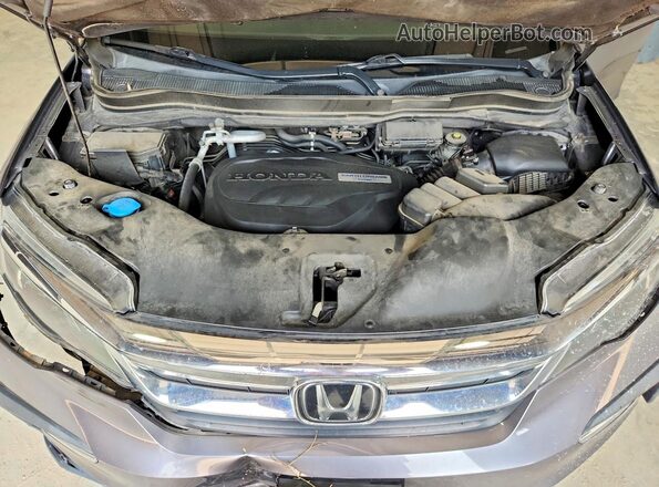 5FNYF6H10KB007777 2019 HONDA PILOT Gray Widok komory silnika