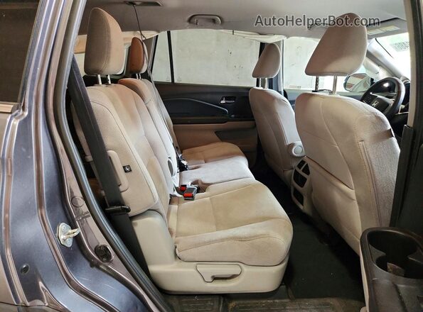 5FNYF6H10KB007777 2019 HONDA PILOT Gray Widok wnętrza z tyłu