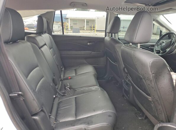 5FNYF6H22MB097316 2021 HONDA PILOT White Вид задньої частини салону