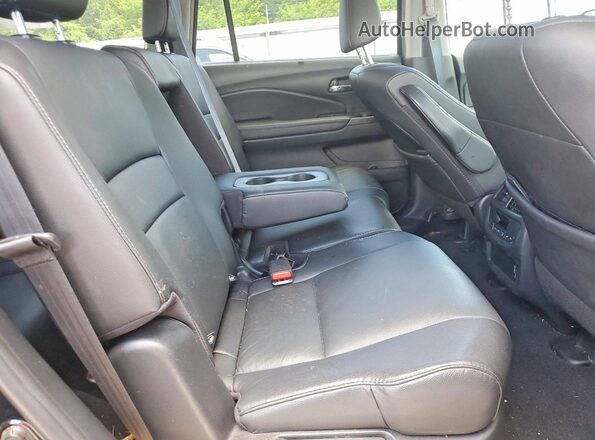 5FNYF6H29MB093831 2021 HONDA PILOT Black Rear interior view