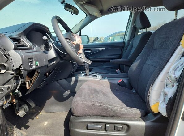 5FNYF6H30JB039273 2018 HONDA PILOT White Vista interior delantera