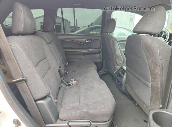 5FNYF6H30NB096305 2022 HONDA PILOT White Widok tylnych siedzeń