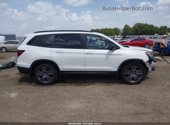 5FNYF6H32NB050703 2022 HONDA PILOT White Вид задньої частини салону