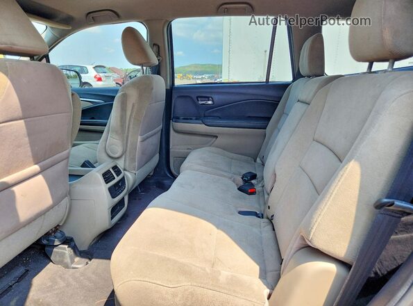 5FNYF6H34LB021295 2020 HONDA PILOT Red Rear interior view