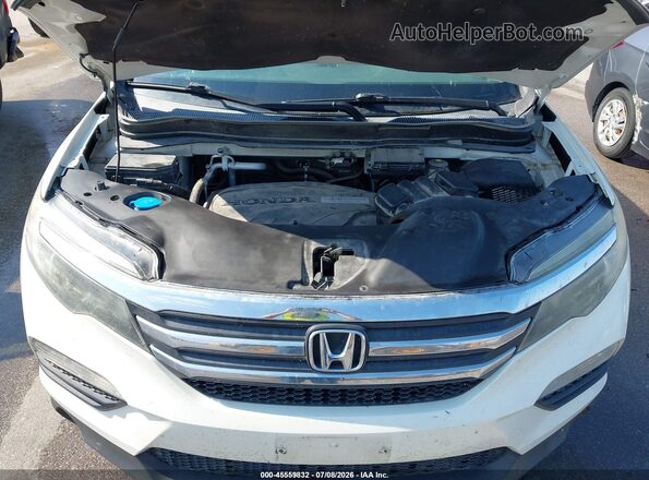 5FNYF6H37HB039233 2017 HONDA PILOT White Вид ззаду