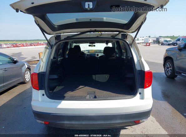 5FNYF6H37HB039233 2017 HONDA PILOT White Вид задньої частини салону